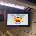 Scandal la stația de metrou Nicolae Grigorescu. Un bărbat a spart o poartă de sticlă după un conflict cu agenții de pază