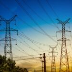 Bolojan: România poate depăși criza energetică în 2-3 ani. Ce soluție propune pentru prosumatori