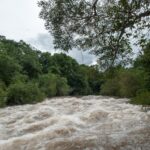 Avertizări hidrologice Cod portocaliu și Cod galben pe râuri din aproape toată țara, valabile până vineri noaptea