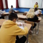 Protest – Consiliul Național al Elevilor îi îndeamnă pe elevii din toată țara să vină îmbrăcați în negru la școală, pe 28 septembrie