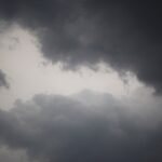 ANM: Vreme instabilă în București, cu averse, vijelii și descărcări electrice