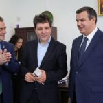 Tomac anunță că începe consultările cu partidele parlamentare; luni – cu PNL, USR și PSD