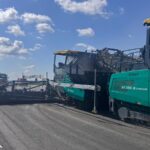 Video. Lucrările avansează pe Autostrada Moldovei. Se toarnă asfalt pe ultimii kilometri ai lotului Focșani-Bacău
