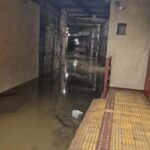 O angajată a Metrorex este internată în spital după ce a fost infectată cu o bacterie din apa care a inundat Piața Victoriei